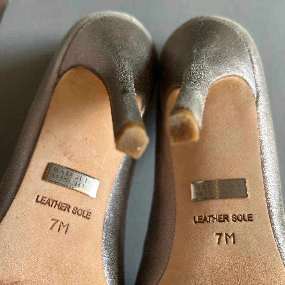 Badgley Mischka Silver Embellished Peep Toe Heels - Picture 9 of 11